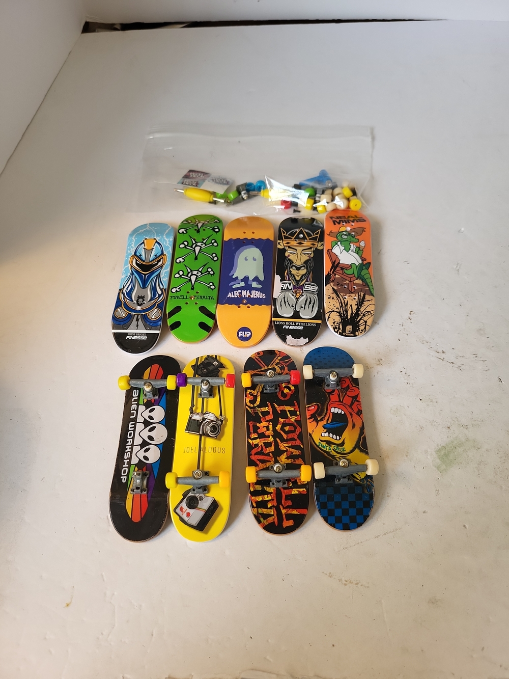 Tech Deck Fingerboard Skateboard Lot Of 9+ Accessories
